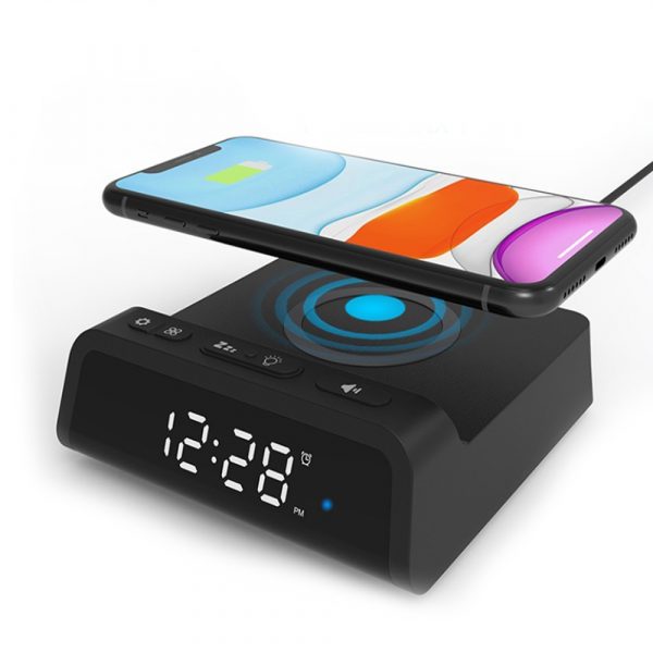 Digital Alarm Clock with Wireless Charging Pad for QI Devices_0